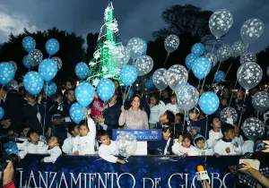 Dinorah López de Gali trabaja por la unión familiar