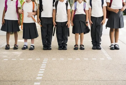 Señala diputado que uso de uniforme neutro es decisión de escuelas y padres de familia