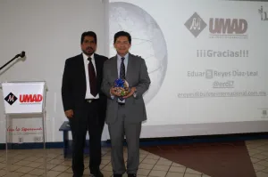 Conferencista reconoce apoyo de la Umad a sus alumnos