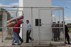 Escapa recluso de Cereso de Zacatlán; tardan custodios en rastrearlo