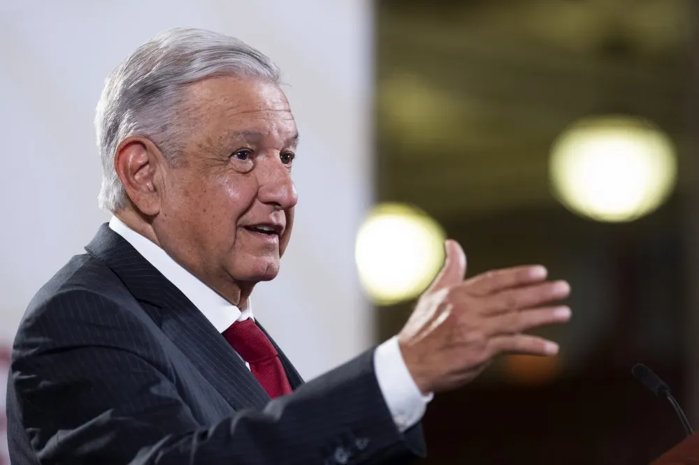 Cuauhtémoc, Ciudad de México, México, 7 de julio de 2022.
Andrés Manuel López Obrador, presidente Constitucional de los Estados Unidos Mexicanos en conferencia de prensa matutina en el Salón Tesorería de Palacio Nacional. Lo acompaña Ricardo Mejía Berdeja, subsecretario de Seguridad Pública y Pablo Gómez Álvarez, titular de la Unidad de Inteligencia Financiera (UIF), de la Secretaría de Hacienda y Crédito Público (SHCP).
Foto: Presidencia