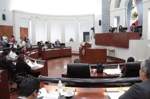 Si fueras hombre nos partíamos la madre en tribuna, dice legislador a diputada