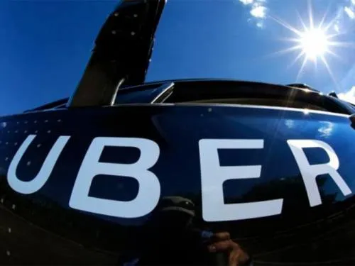 Chofer de Uber balea a mujer que se resistió a abuso sexual