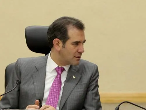 INE permitirá recabar firmas en ‘papel’ en municipios sin Internet