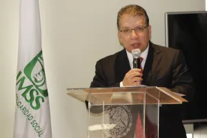 Brigadas del IMSS y Prospera atienden comunidades de Tlaola y Huauchi