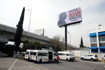 PAN denuncia ante el INE a Adán Augusto López por bardas en Puebla