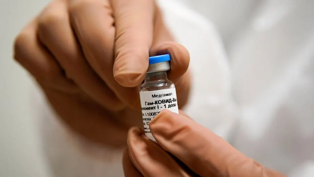 Destaca Salud federal eficacia de la vacuna Sputnik V