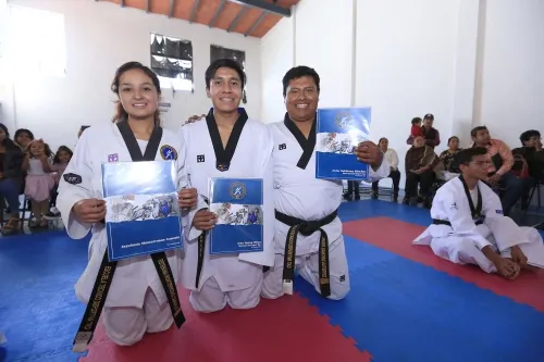 Taekwondoín que entrena en SEDIF busca representar a México en Juegos Paralímpicos de Tokio 2020