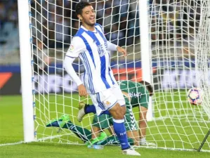 Vela se despacha con un tanto en goleada de la Real
