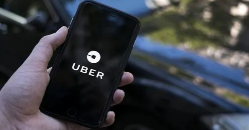 Roban auto de UBER e intentan secuestrar a estudiante de la Buap