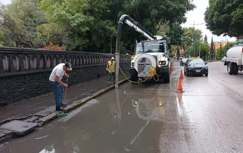 Agua de Puebla desazolva mil 780 kilómetros de drenaje ante las lluvias