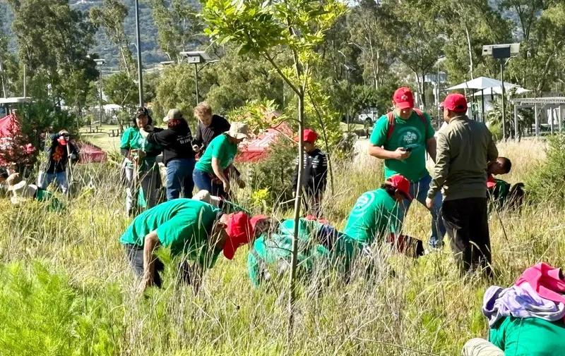 Impulsa gobierno de Pepe Chedraui la reforestación en Puebla capital con Raíces del Futuro