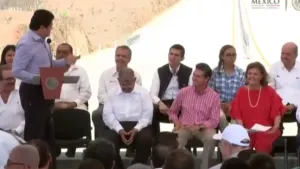 Burla internacional cobra error multiorgásmico de gobernador de Sinaloa