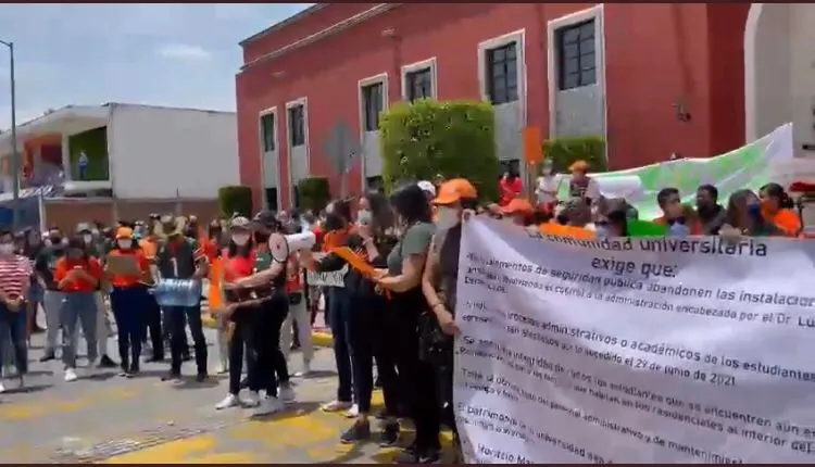 “Fuera Armas”: Comunidad Udlap exige la liberación del campus y retomar actividades