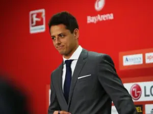 Chicharito no jugaría el viernes con el Tri
