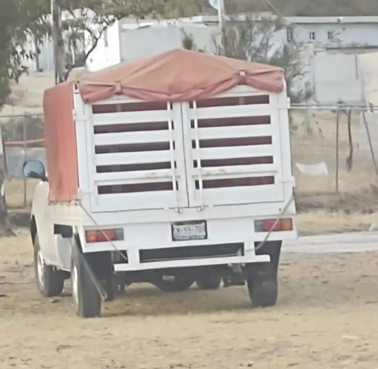Roban camioneta a ancianitos en Chachapa