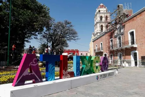 Estudiantes de Atlixco piden la intervención de las autoridades para recibir apoyos