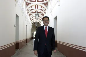 Alfonso Esparza y la BUAP, con rumbo a la universidad del siglo XXI