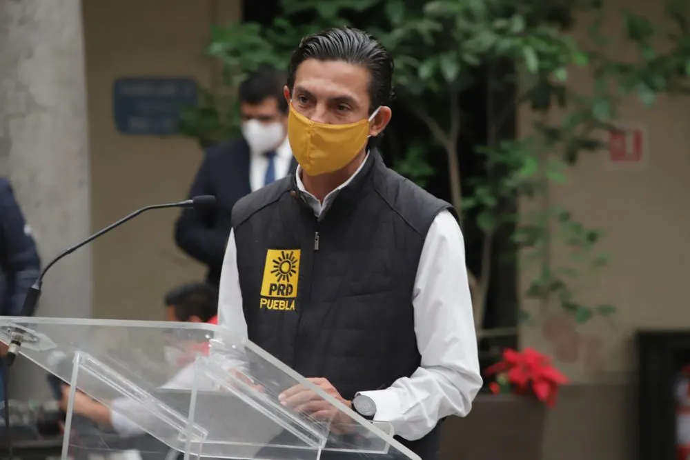 Expulsión automática en PRD a quienes apoyen otros candidatos