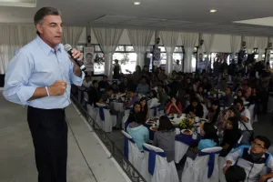 Tony Gali comparte ventajas competitivas de Puebla en Barcelona