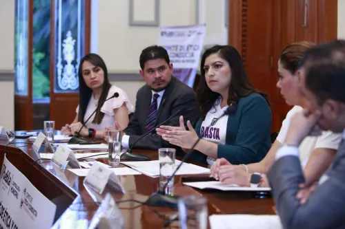 Combatir la corrupción, la mejor herencia para las siguientes generaciones: Rivera Vivanco