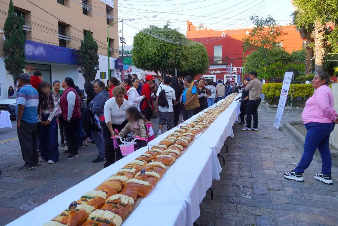 Texmelucan Primera Rosca De Reyes Monumental