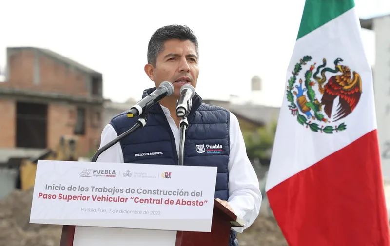 construccion-paso-superior-vehicular-central-de-abasto