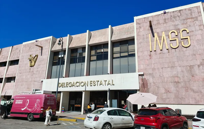 Sheinbaum fija plazo al IMSS para presentar propuesta de aumento salarial y regularizar trabajadores