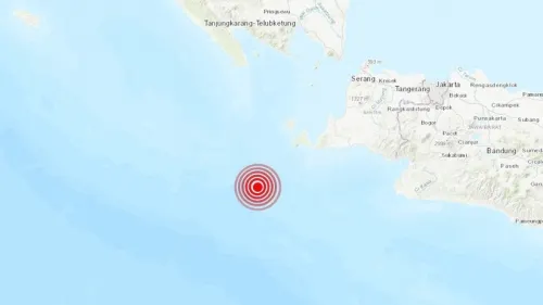 Activan alerta por tsunami tras potente terremoto en Indonesia
