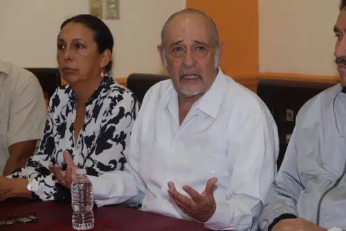 Congelamiento de cuentas contra Antorcha Campesina es sólo el principio: Barbosa