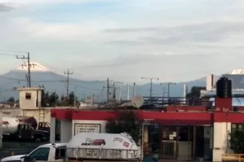 Ladrones armados asaltan Gas Tomza y escapan con dinero
