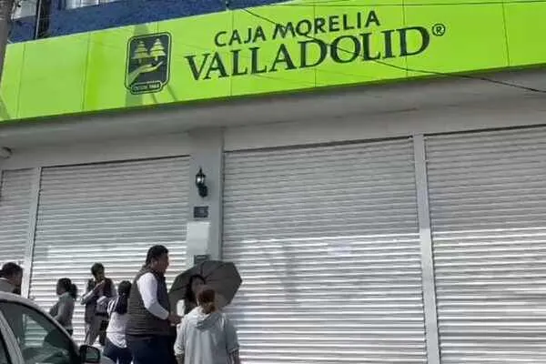 Asaltan Caja Morelia Valladolid en la colonia La Paz; se llevan 100 mil pesos
