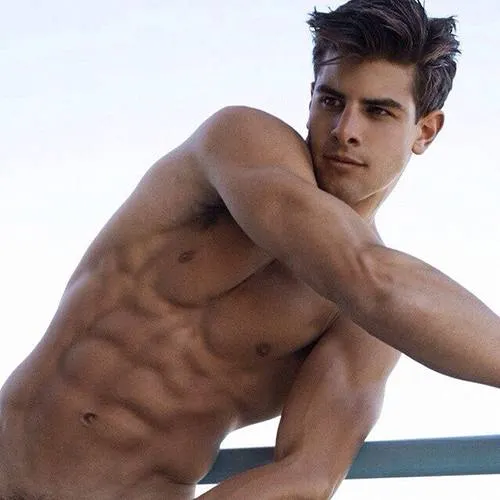 #MartesDeChicos el sexy y ardiente Frank Cammarata