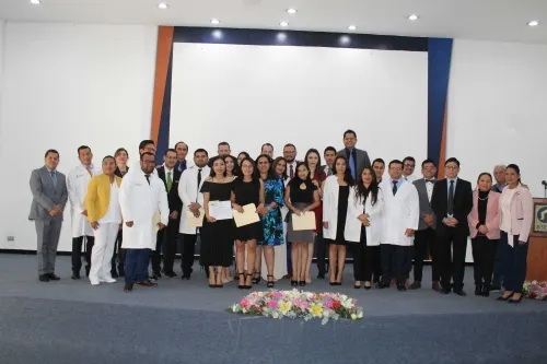ISSSTEP se fortalece como hospital escuela