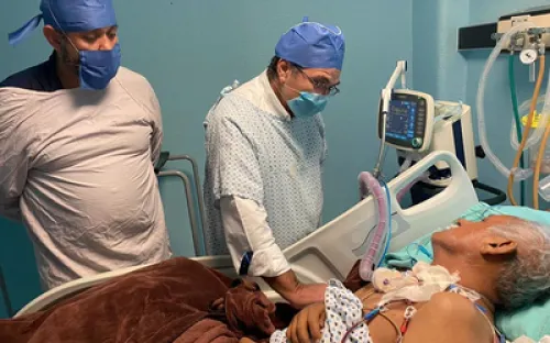 Dan de alta a 28 pacientes de hospital de Pemex afectados por medicina contaminada