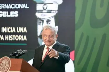AMLO encabezará desfile del 5 de mayo en Puebla, confirma la SEP