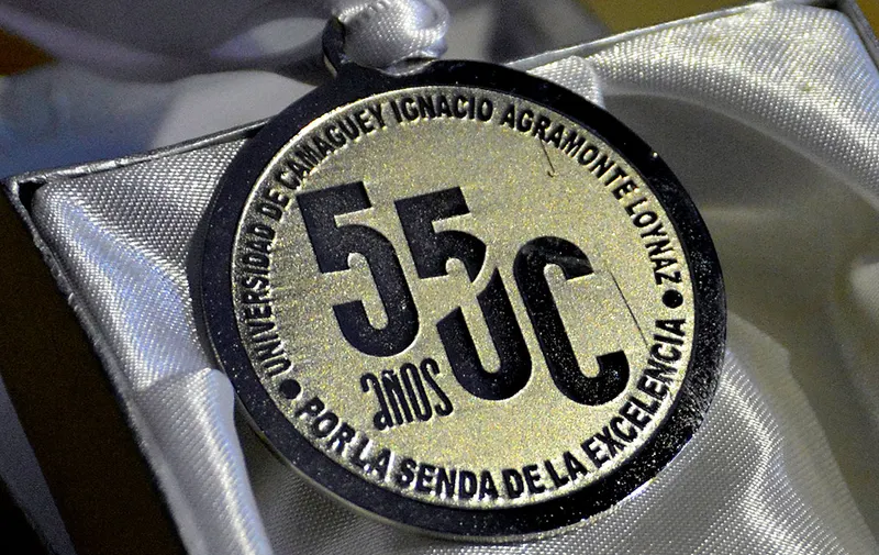 buap-medalla-universidad-de-camaguey