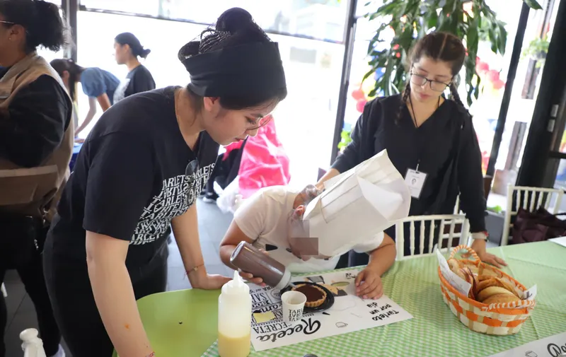 Niñas y niños de Casa de Ángeles disfrutan celebración especial impulsada por el SEDIF