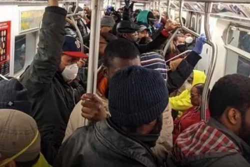 Tren del metro de Nueva York se descarrila en el Bronx