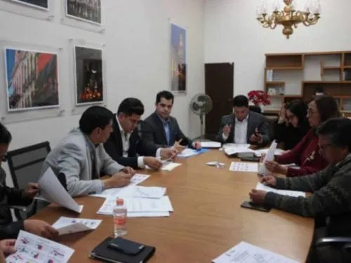 Definen terna para elegir a gobernador interino de Puebla: Pacheco, Almeida e Islas, la conforman