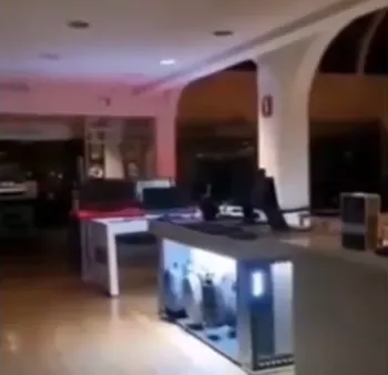 Dispositivos Alexa se activan a las 2:00 horas para rezar en tienda departamental