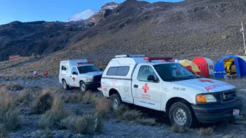 Muere alpinista acompañante de la mujer rescatada ayer en el Pico de Orizaba