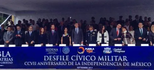 Autoridades conmemoran CCVII aniversario de la Independencia de México