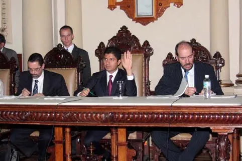 Puebla incorpora 8 asentamientos irregulares al desarrollo urbano de la capital