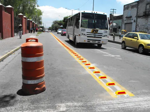 SSPTM inicia colocación de vialetones en la 11 Norte-Sur