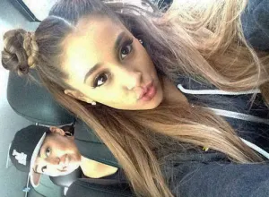 Ariana Grande luce al estilo ?Chun Lee?