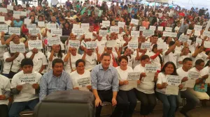 RMV entrega apoyos y supervisa obras en Tehuacán