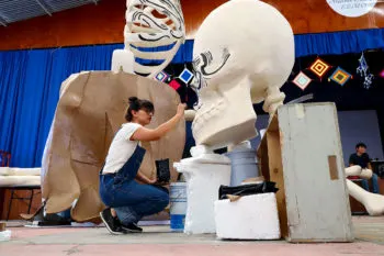 Valle de Catrinas, Atlixco muestra los entretelones de la creación de sus figuras  monumentales