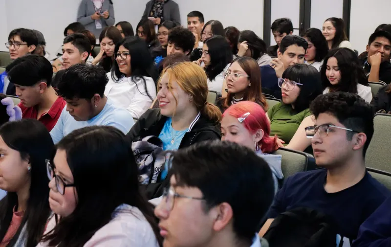 IJMP y Policía Cibernética de Puebla imparten conferencia sobre prevención de delitos digitales