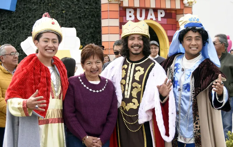 buap-dona-un-juguete-reyes-magos